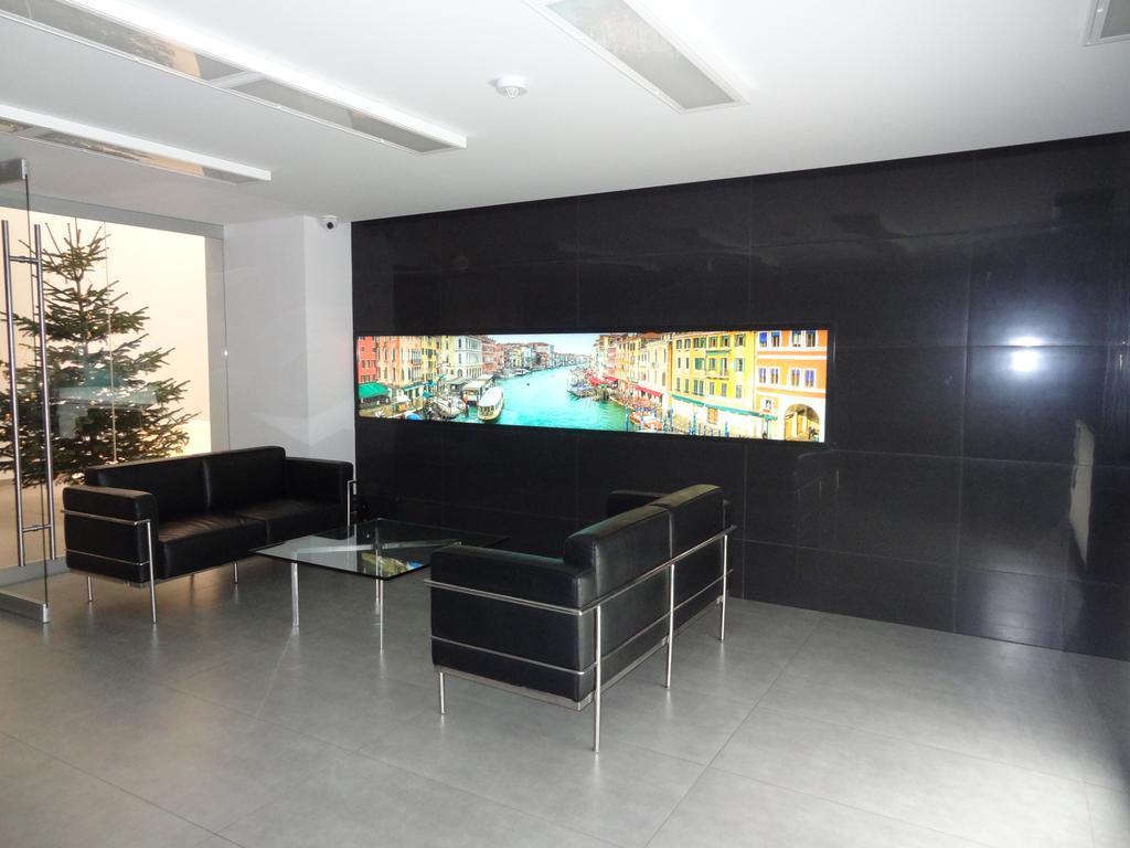 Apartament Studio Poz Poznań Zewnętrze zdjęcie